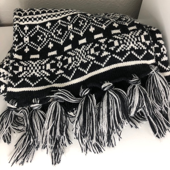 H&M Accessories - 3for$10 H&M Scarf
